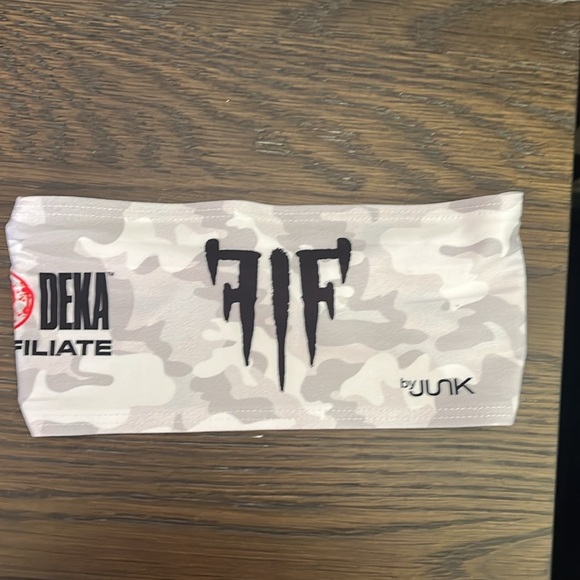 JUNK brand artic white camo headband - Picture 3 of 8